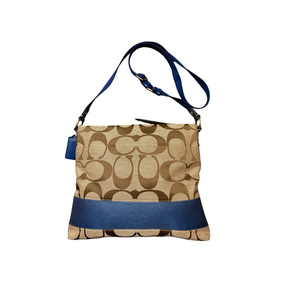 Coach - Picture 2 of 5